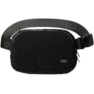LOLË fleece belt bag